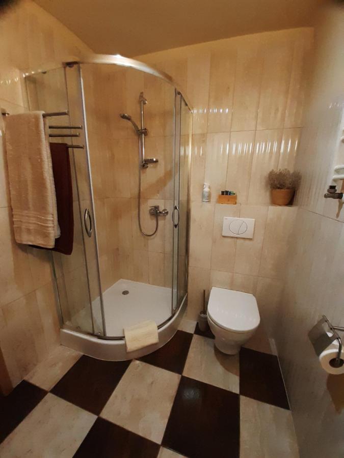 Pokoje Za Kinem Duszniki Zdrój Esterno foto